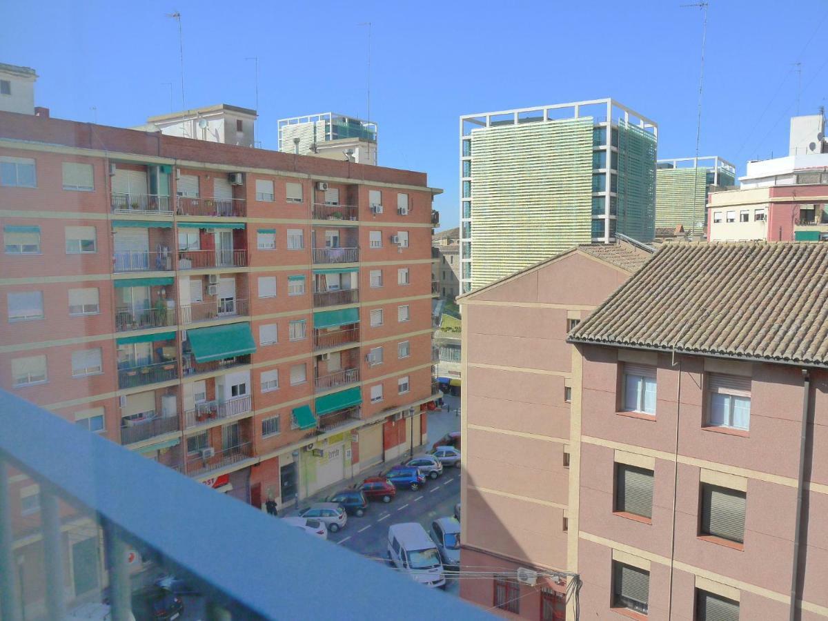 Acogedor Apartamento Valencia Exterior photo